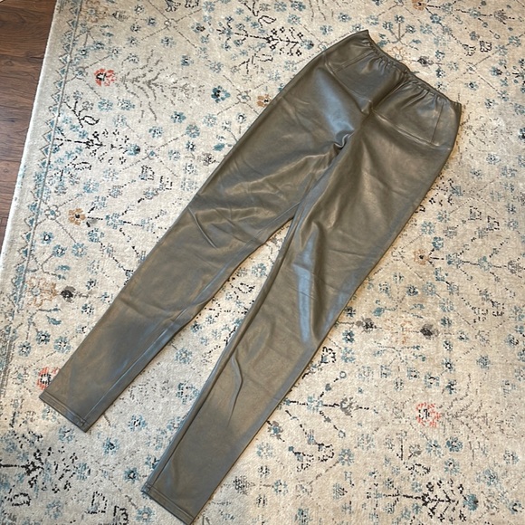 Aritzia Dara “leather” leggings - Picture 1 of 2